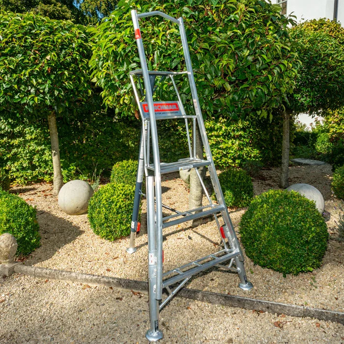 6ft Fully Adjustable Tripod Ladder