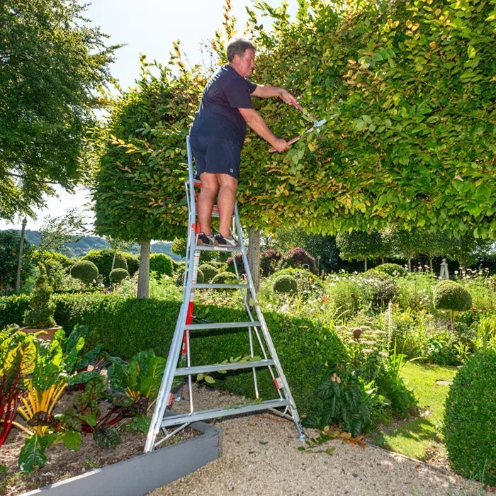 8ft Fully Adjustable PRO Tripod Ladder