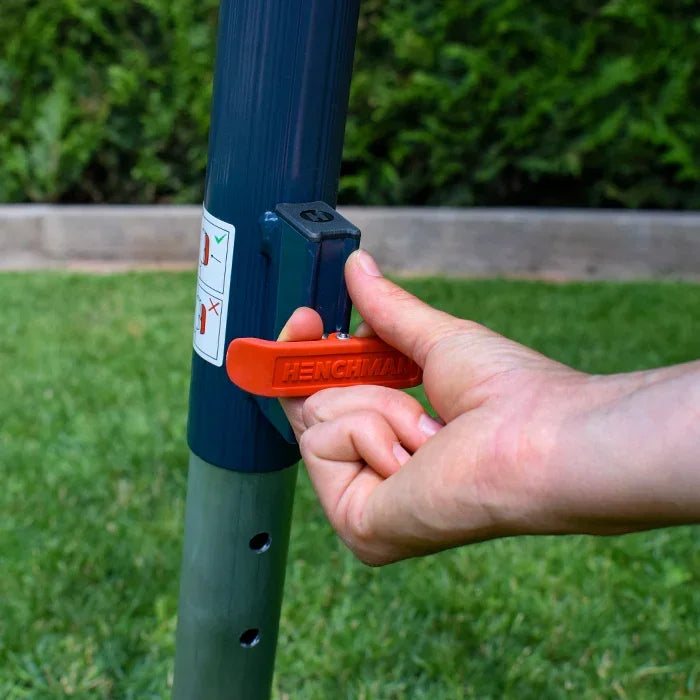 Henchman Hedge-proof locking pin