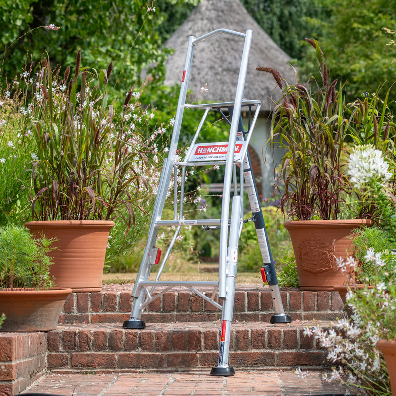 Henchman Fully Adjustable Tripod Ladder