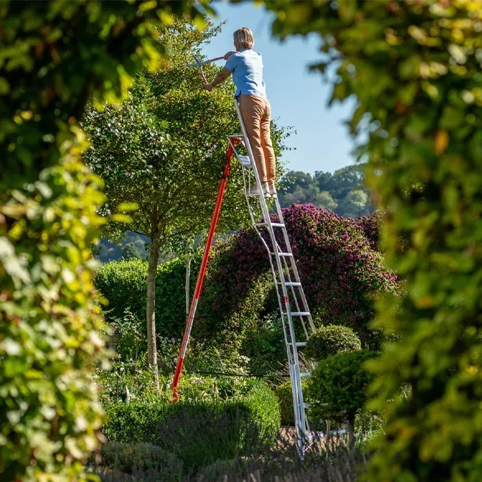 Henchman Fully Adjustable PRO Tripod Ladder | EN131 Ladder