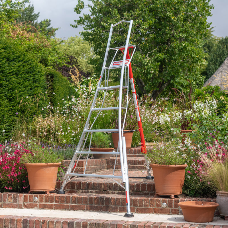 Henchman Fully Adjustable PRO Tripod Ladder